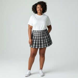 Plaid Black and Gray Women's Skirt- 1X Juniors NWT